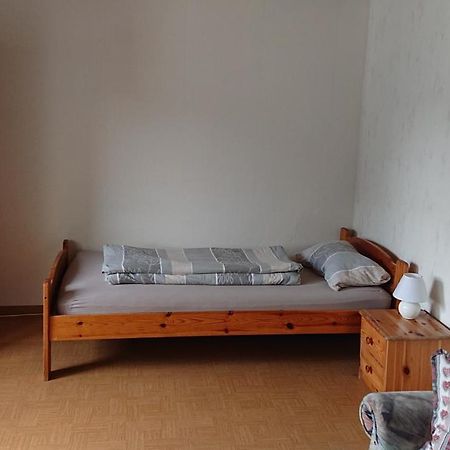 Ferienwohnung Linde - Marburg Biedenkopf Mit 5 Zimmer Und Balkon Frechenhausen Esterno foto