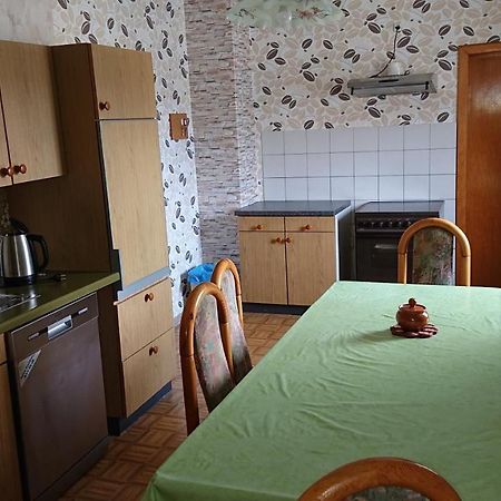 Ferienwohnung Linde - Marburg Biedenkopf Mit 5 Zimmer Und Balkon Frechenhausen Esterno foto