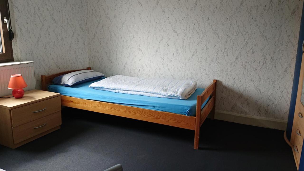 Ferienwohnung Linde - Marburg Biedenkopf Mit 5 Zimmer Und Balkon Frechenhausen Esterno foto